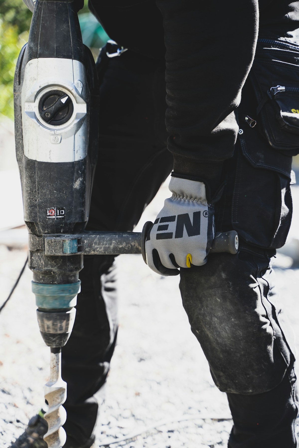 How to use a diamond core drill guide
